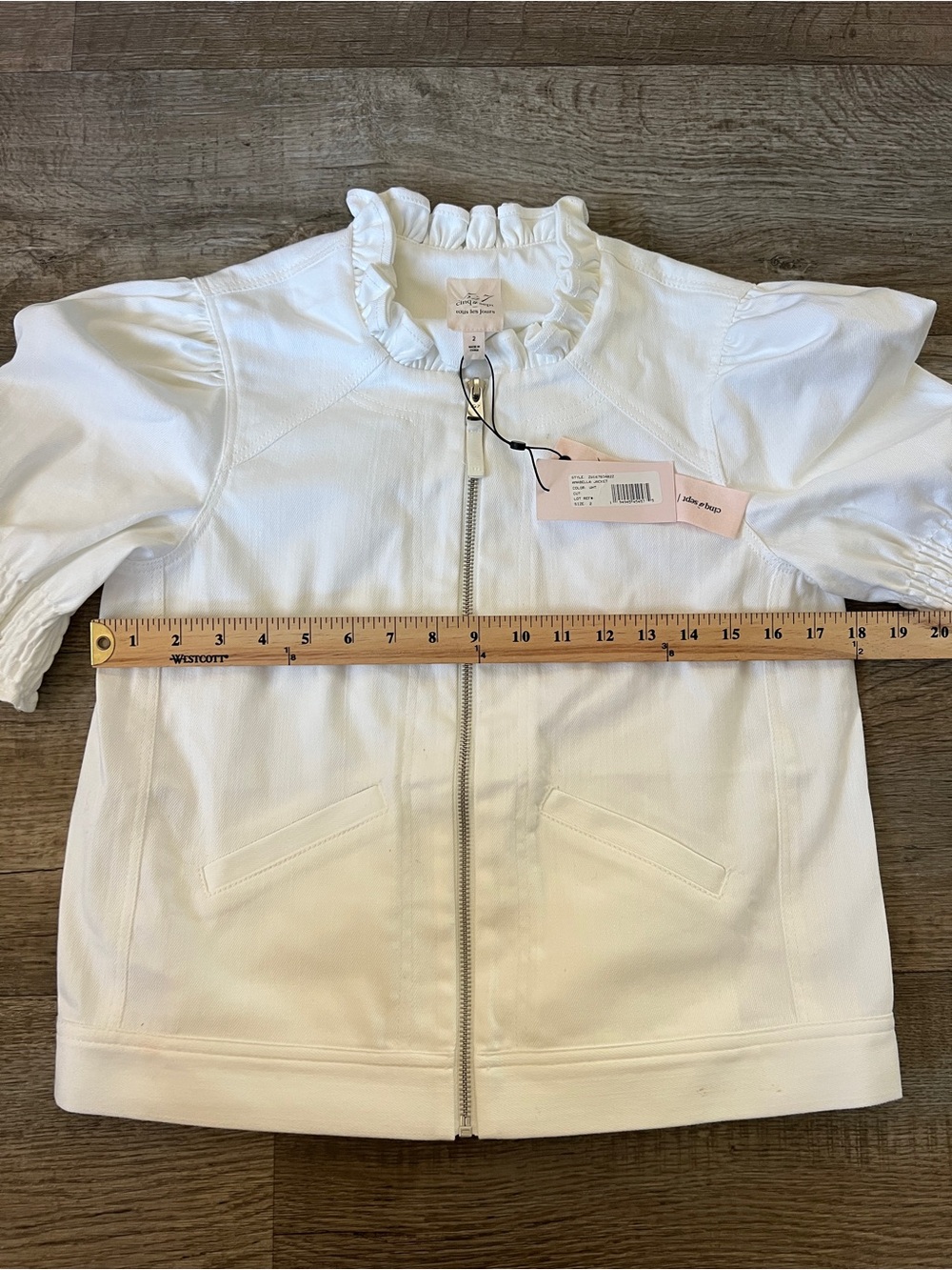 Cinq a Sept Anabella Short Sleeve Zip Jacket in White - Picture 5 of 6